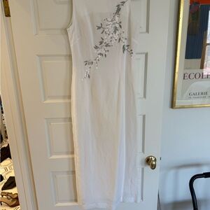Jessica Howard White Maxi Dress with Subtle Sage Floral Detail